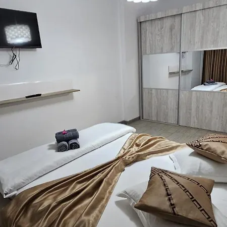 Bell Marina Premium Pool & Waterfront Appartamento Năvodari