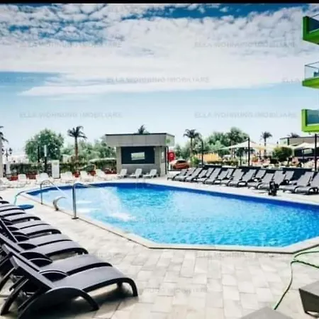 Bell Marina Premium Pool & Waterfront Apartment *