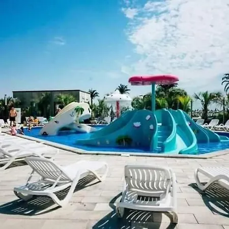 Apartment Bell Marina Premium Pool & Waterfront *