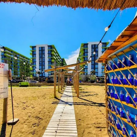 Bell Marina Premium Pool & Waterfront * Нэводари