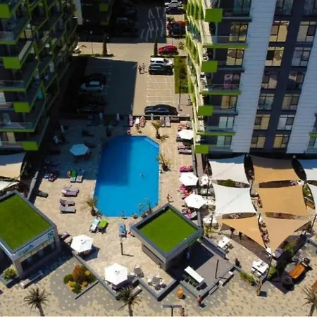 Bell Marina Premium Pool & Waterfront