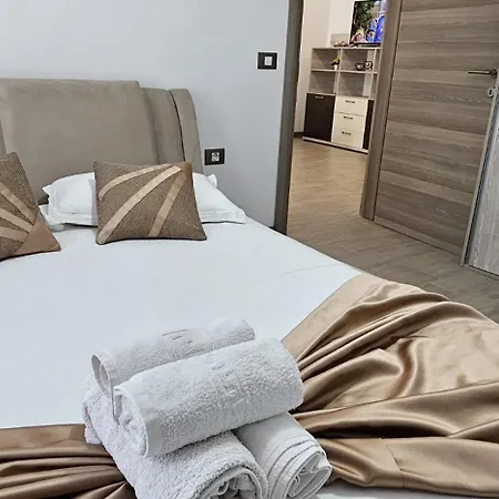 Apartment Bell Marina Premium Pool & Waterfront